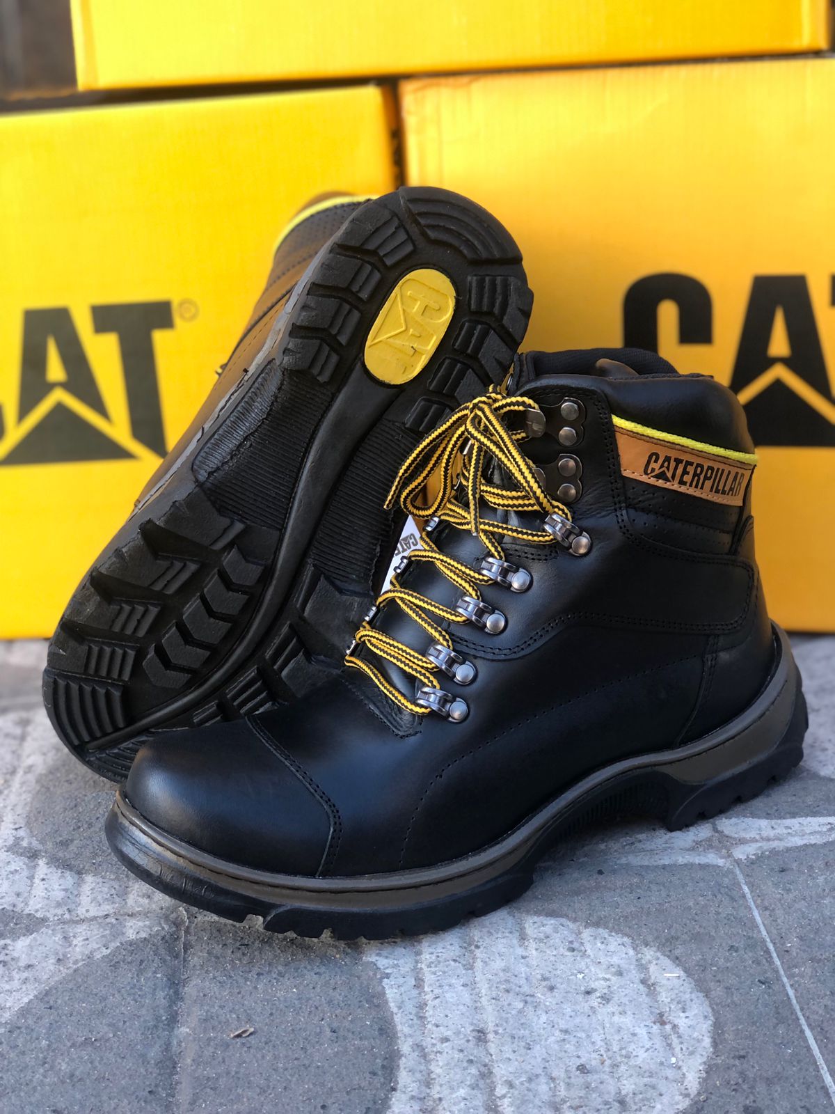 BOTA CATERPILLAR COURO PREMIUM MASCULINO – Shoeshoes